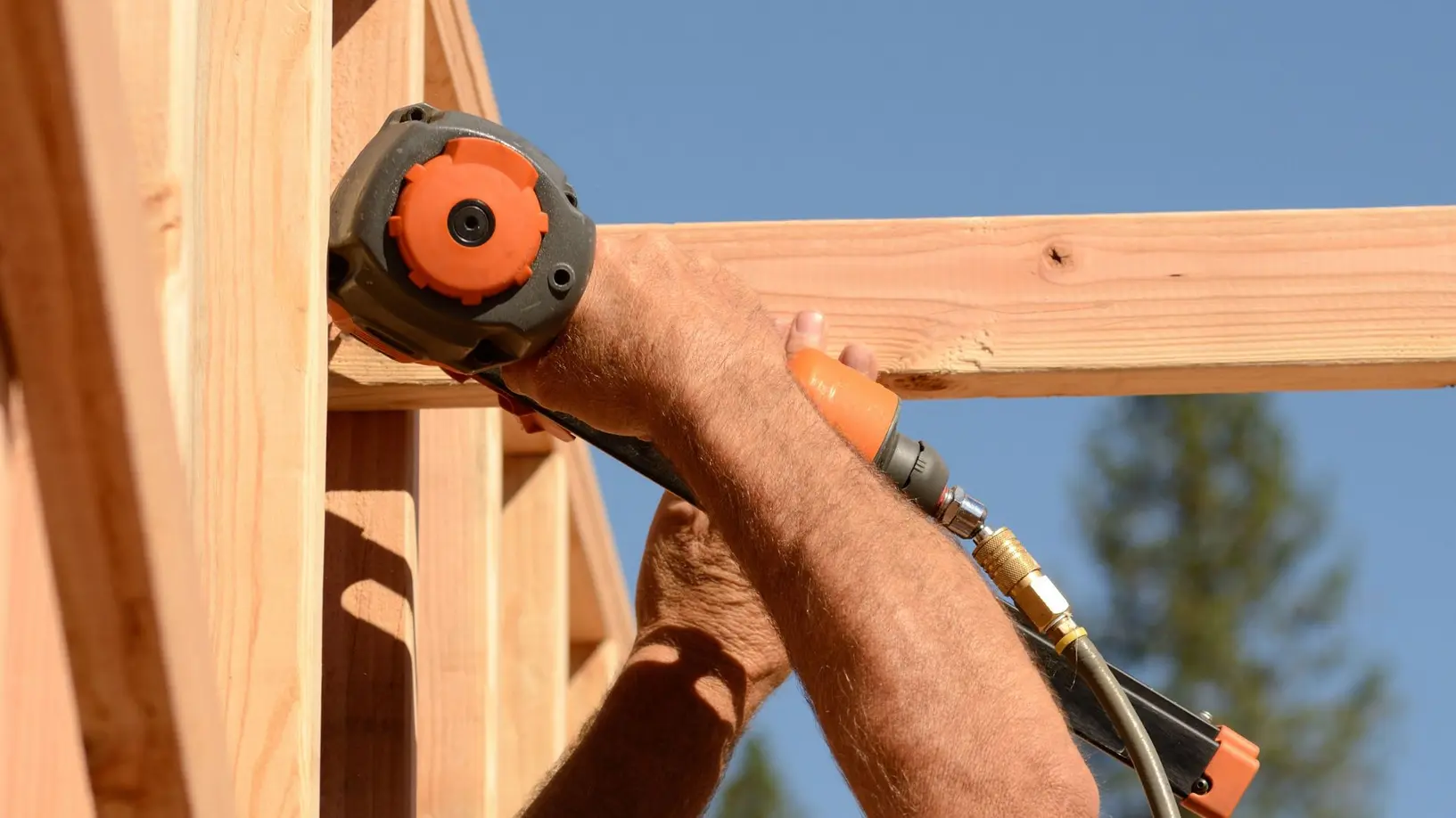 RENOVATION Compton